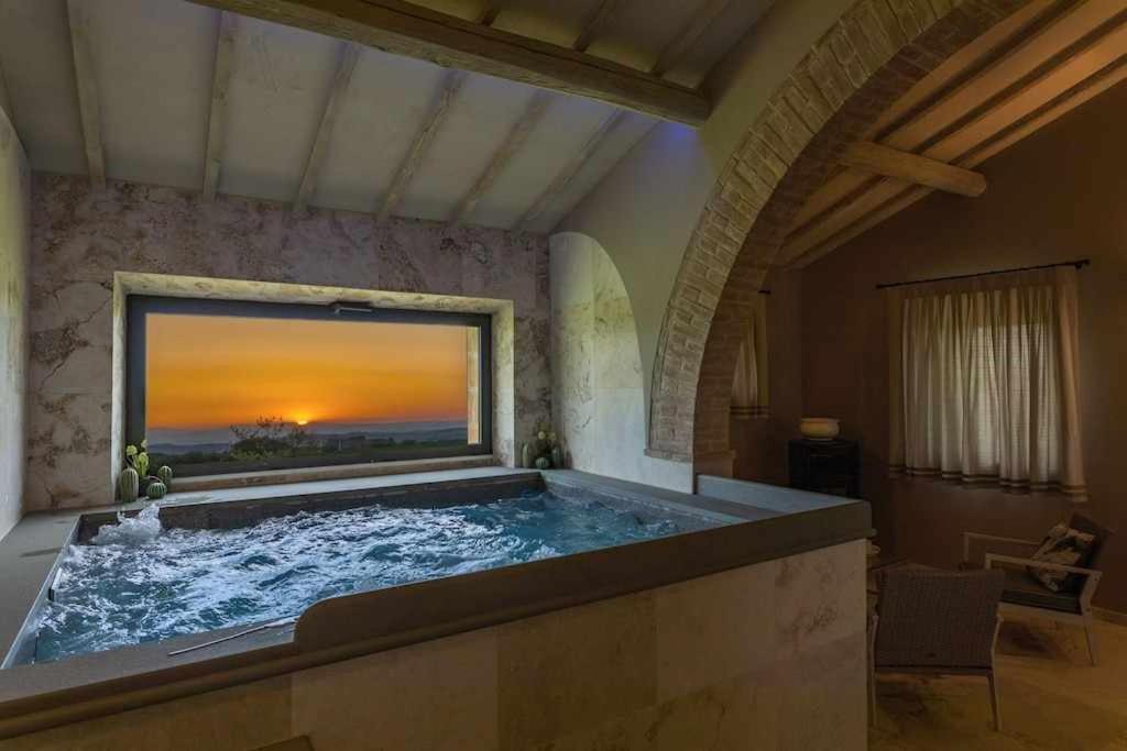 Villa I Cipressini Piscina Riscaldata Spa Toscana Пиенца Экстерьер фото
