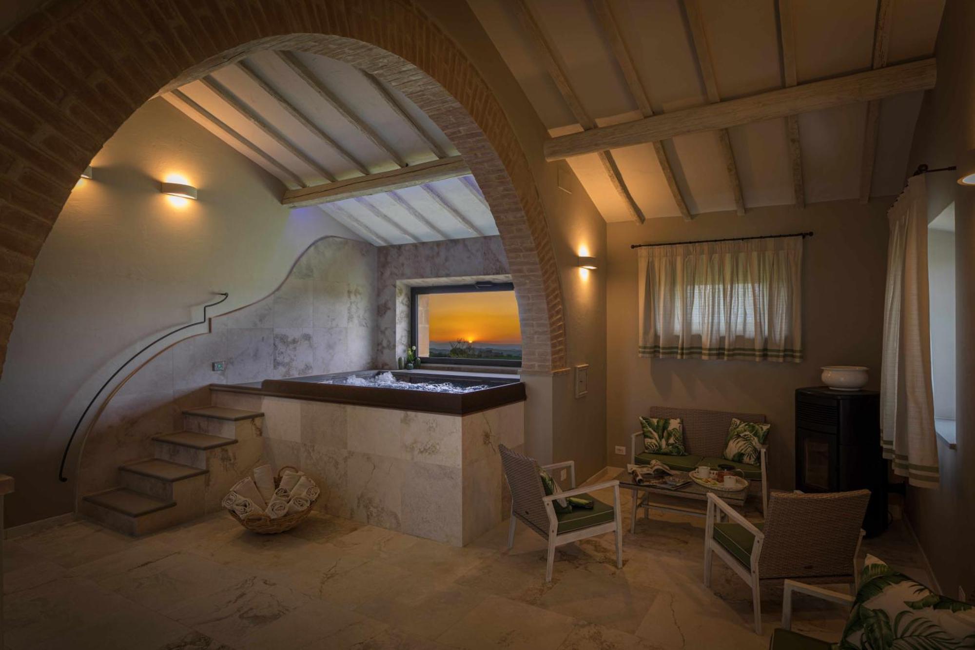 Villa I Cipressini Piscina Riscaldata Spa Toscana Пиенца Экстерьер фото